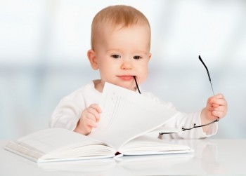 Cum stimulăm intelectual copiii mici